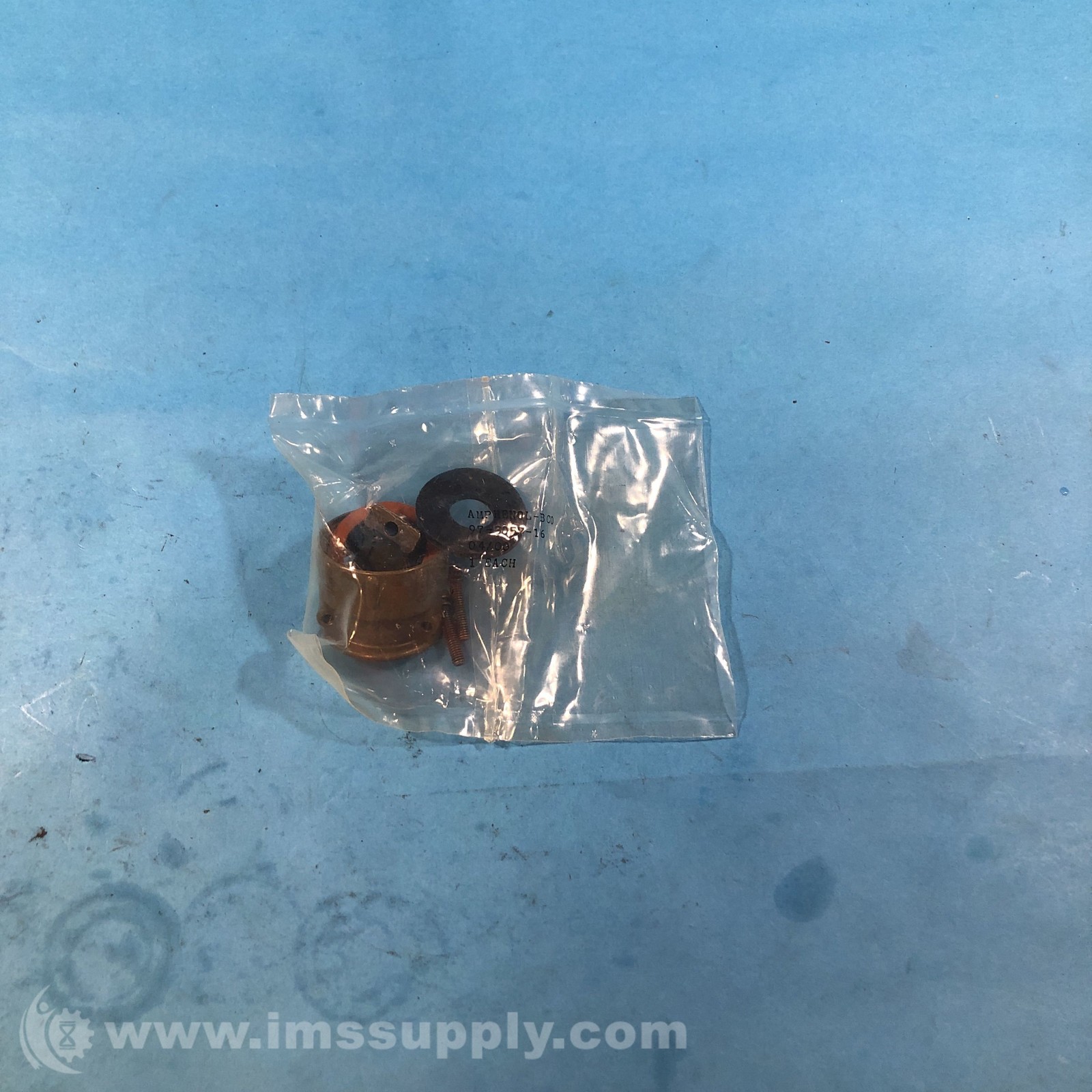 Amphenol 97-3057-16 Connector Cable Clamp FNFP