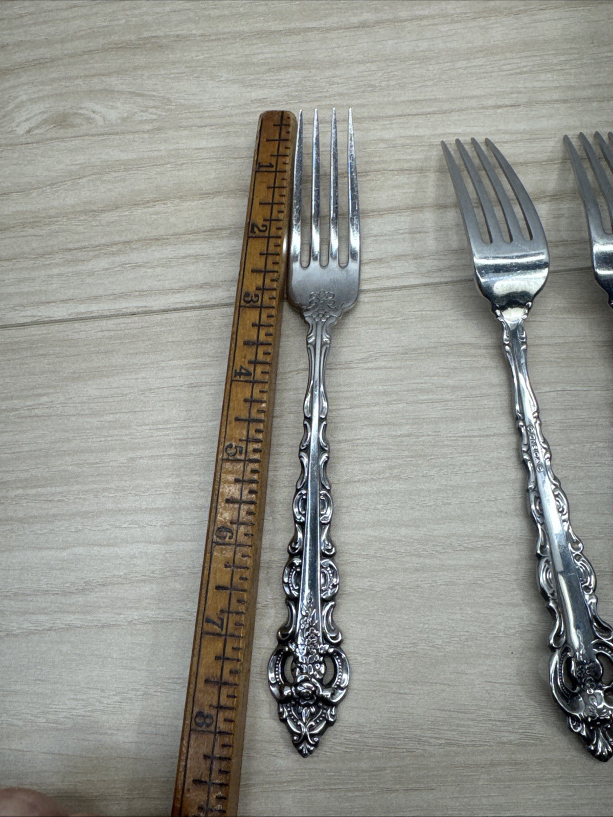 4 Oneida Da Vinci Cube Dinner Forks Heirloom Stainless Flatware Ornate