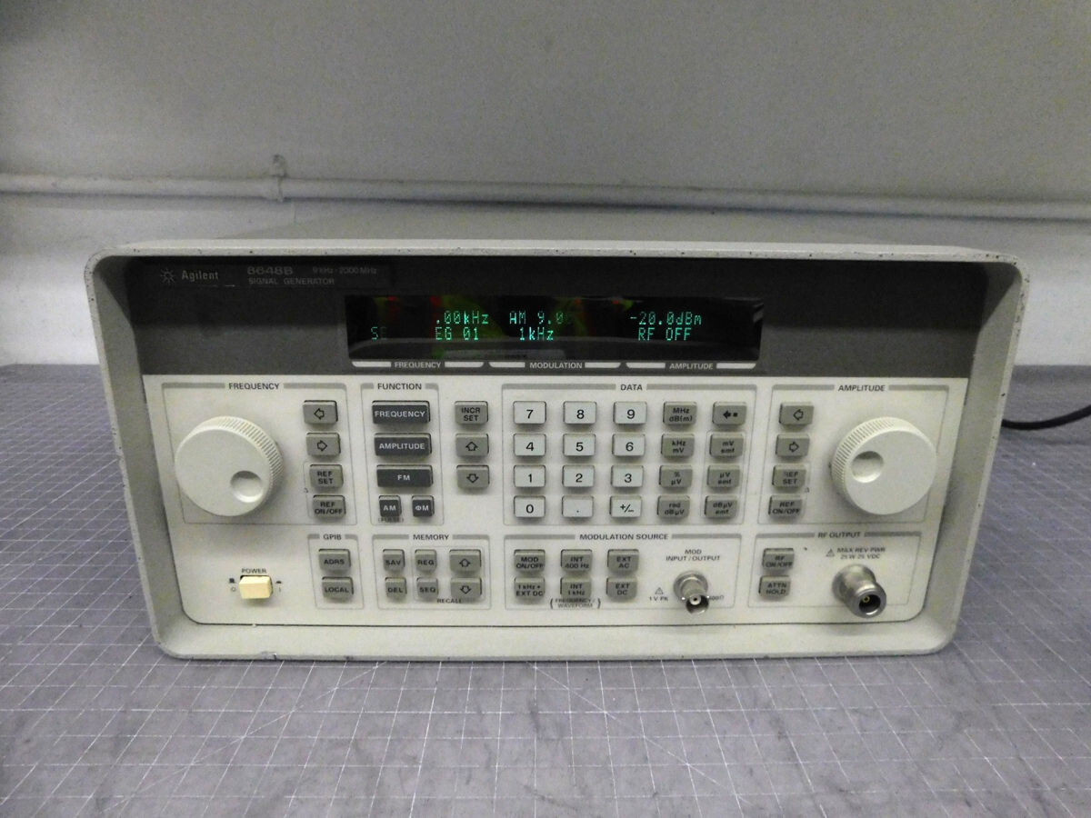 AGILENT 8648B SIGNAL GENERATOR 9 KHZ-2000 MHZ M4985