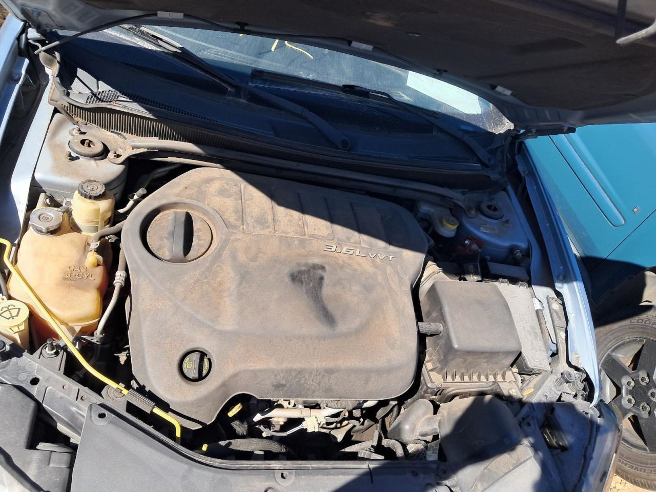 AVENGER 2013 Glove Box 4827345