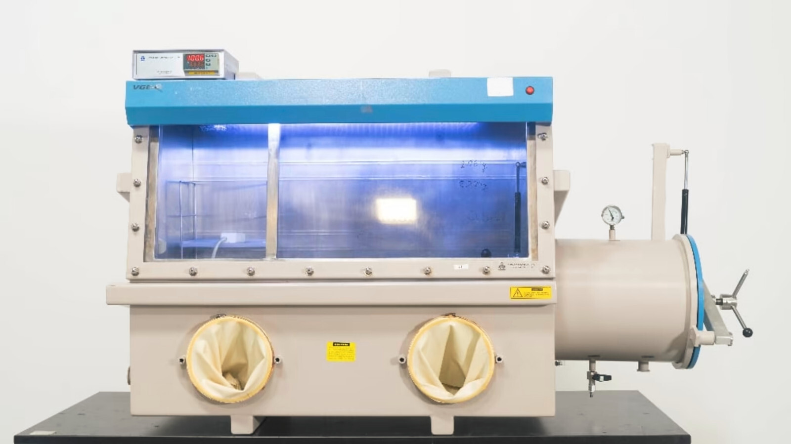 MTI VGB4 Stainless Steel Vacuum Glove Box.  Excellent / 4 mo wrty/ Pressure Cont