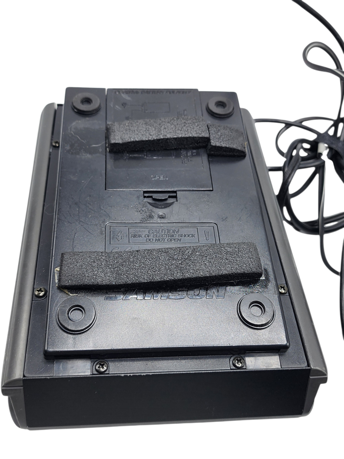 Samson MixPad 4 Mixer with AD9 Power Cord
