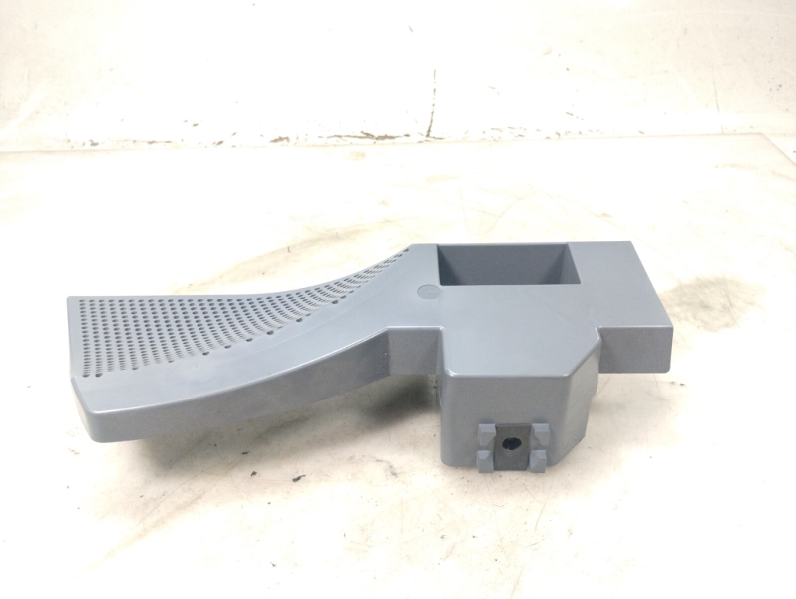 Precor Treadmill 9.35 9.31 9.33 RIGHT Vent Hood 44102-106