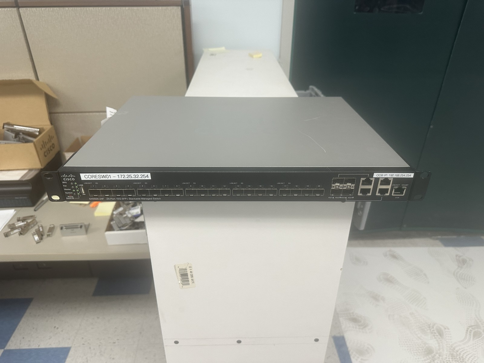 Cisco SX550X-24F-K9-NA Cisco SX550X-24F 24-Port 10G SFP+ Stacka