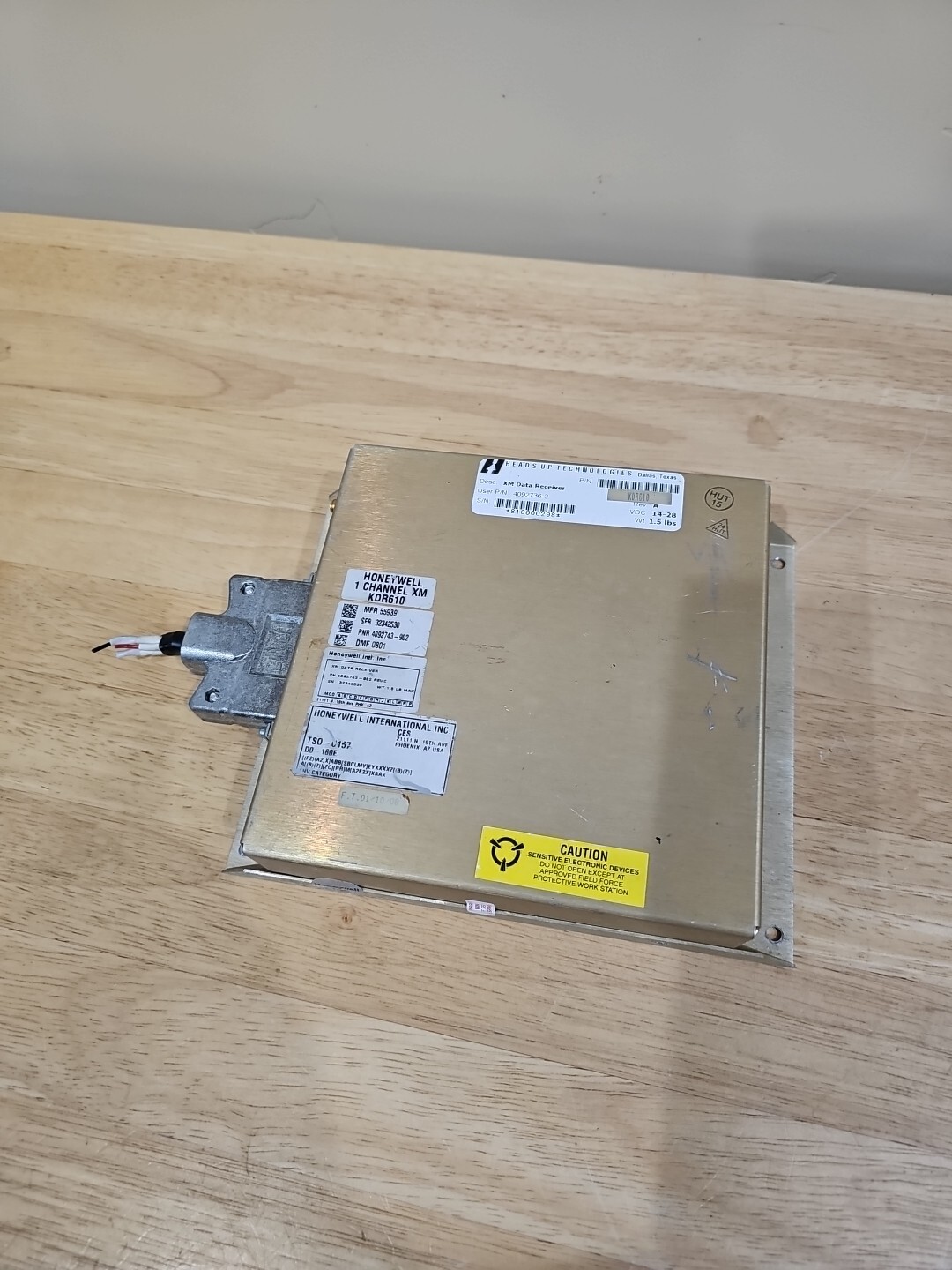 Honeywell KDR610 XM Data Receiver P/N 4092743-902 or Heads Up Tech P/N 4092736-2