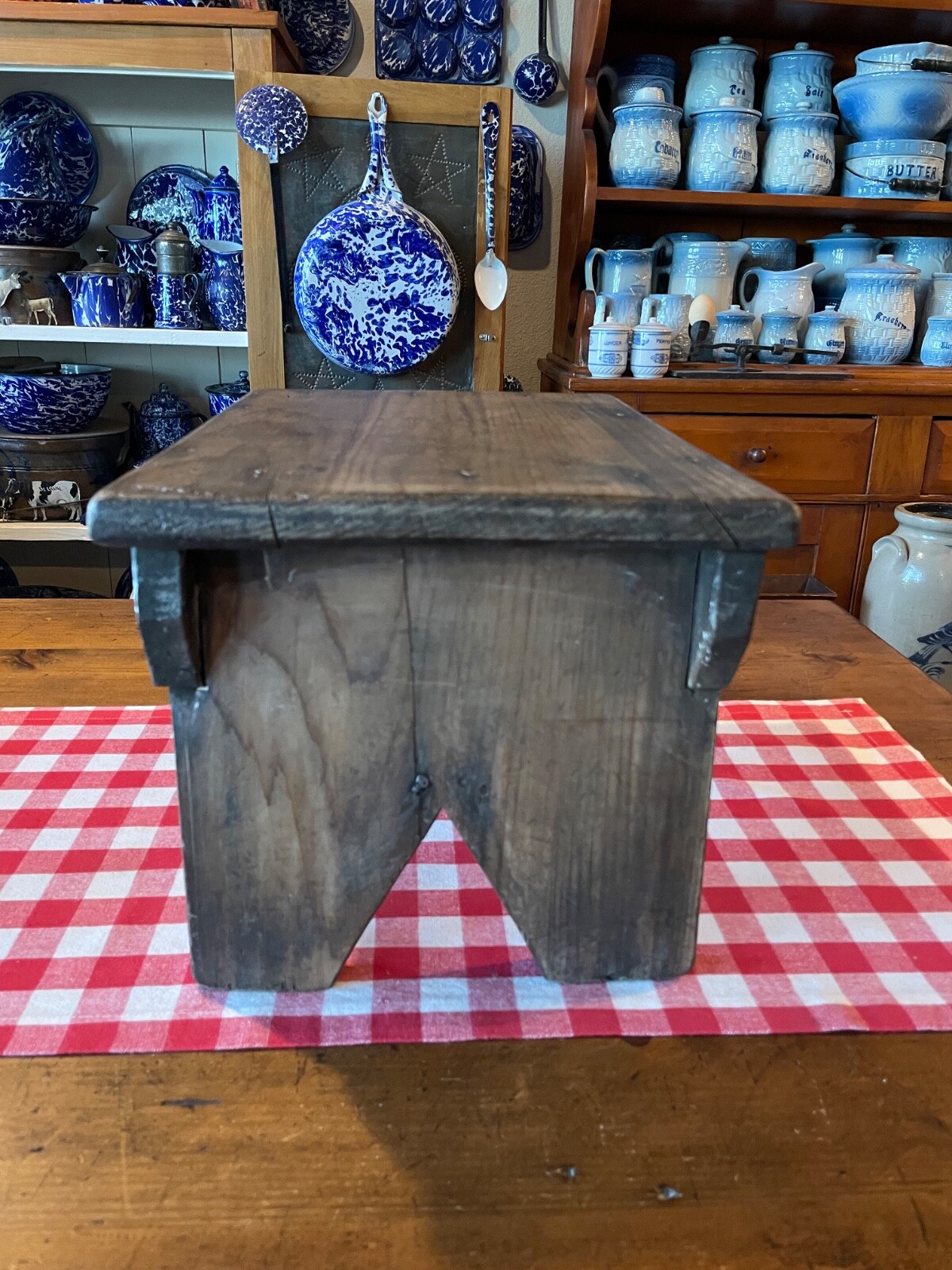 Antique Wooden Stool (square nails)