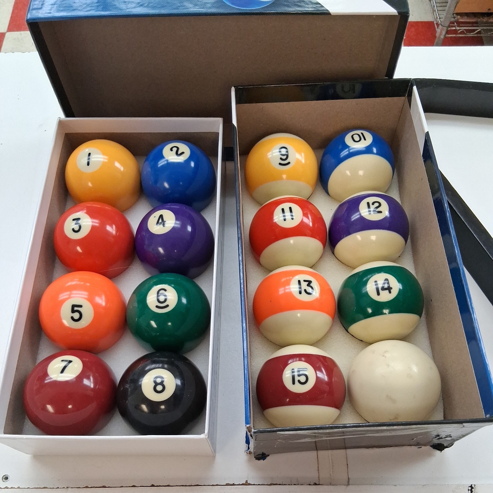Billiards Pool Table Billiard Balls Full 16 Ball set Mizerak