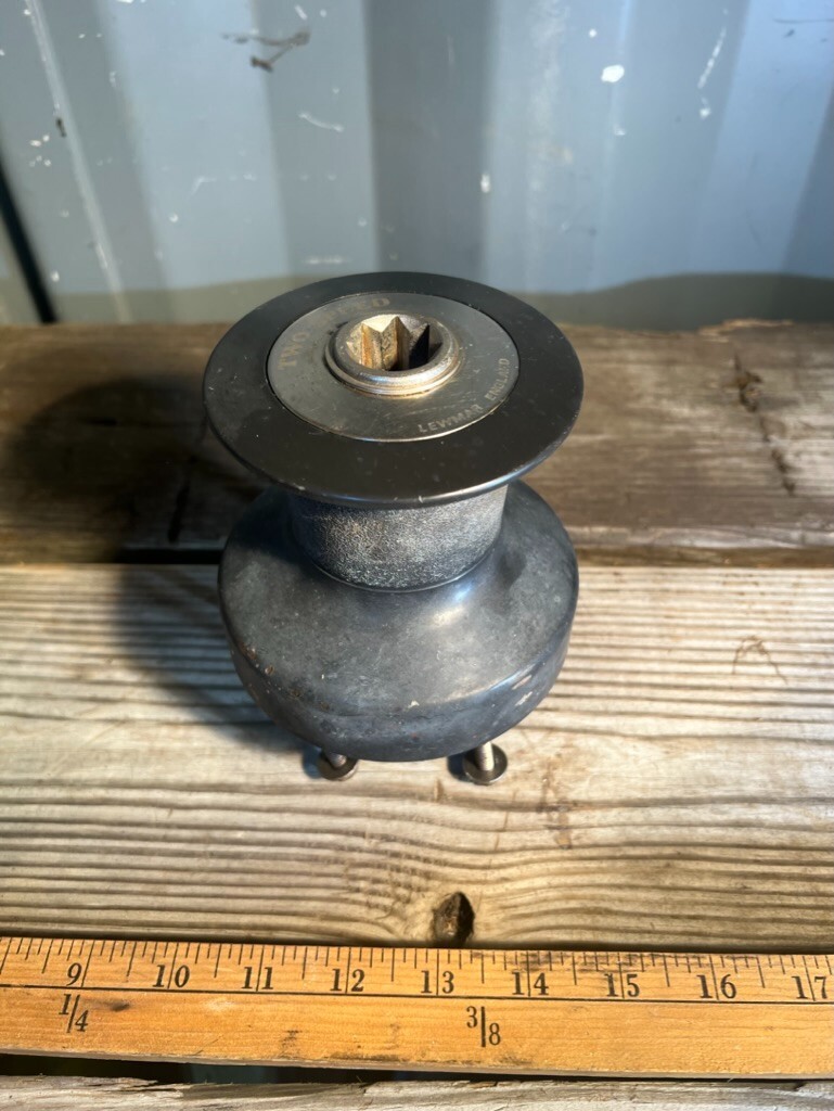 Lewmar 16 Two Speed Winch Made in England for Sailboat