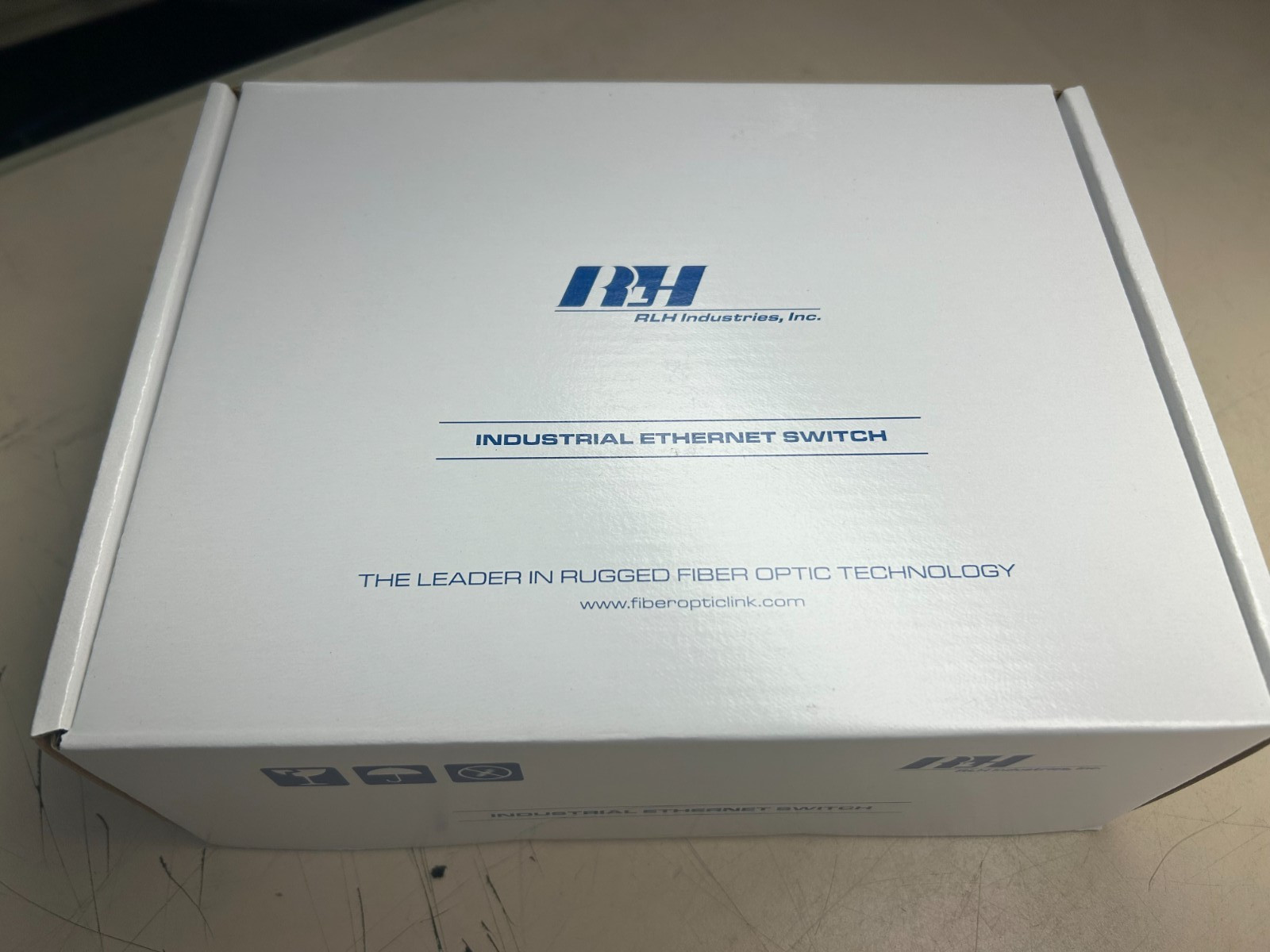 New - RLH ETH-82GM-1 Managed Switch 8 Gb RJ-45 Ports, 2 SFP Ports 12-48 DC