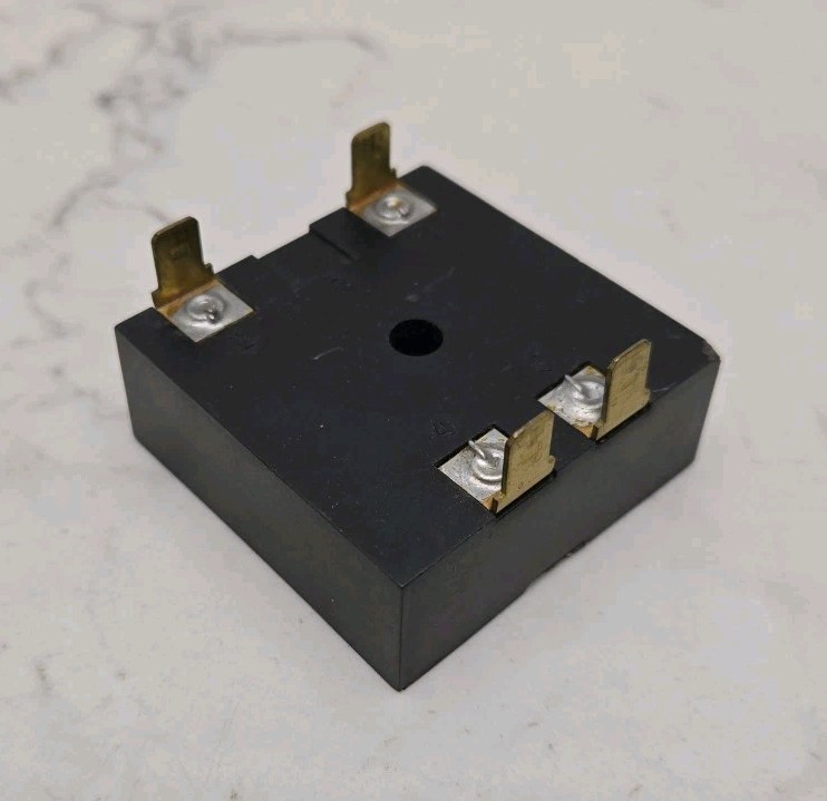 SSAC Solid State Relay SIR2B6B4 Used See Pictures