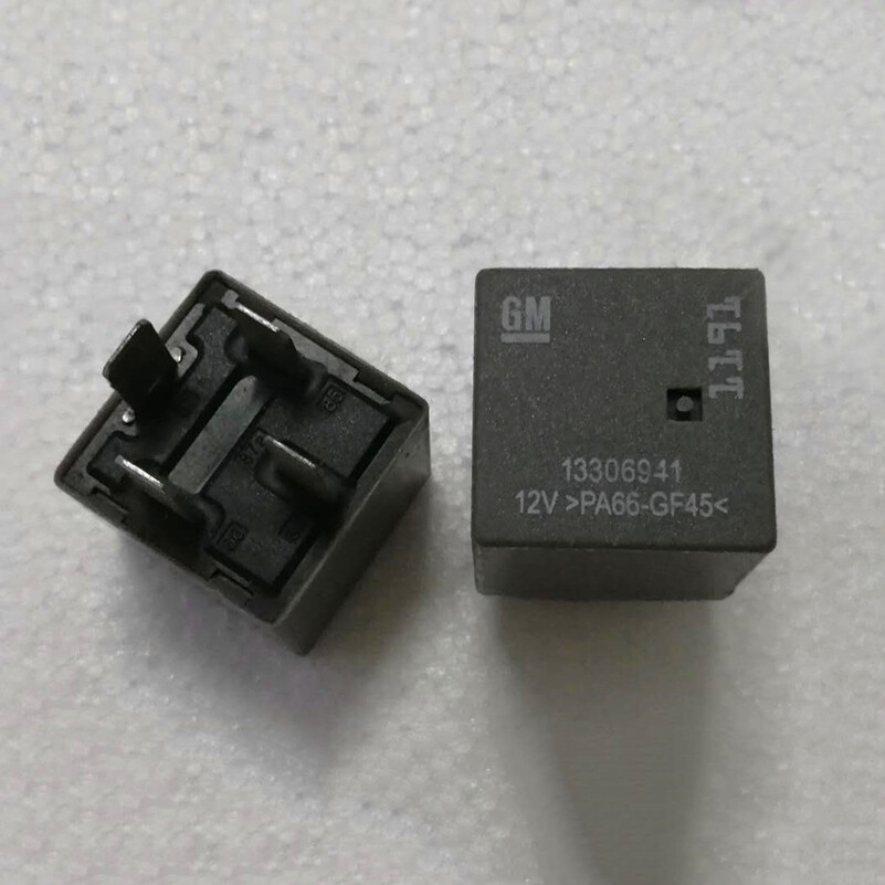 1pc GM 13306941 PA66-GF45 Automotive Relay 4 Pin 12V
