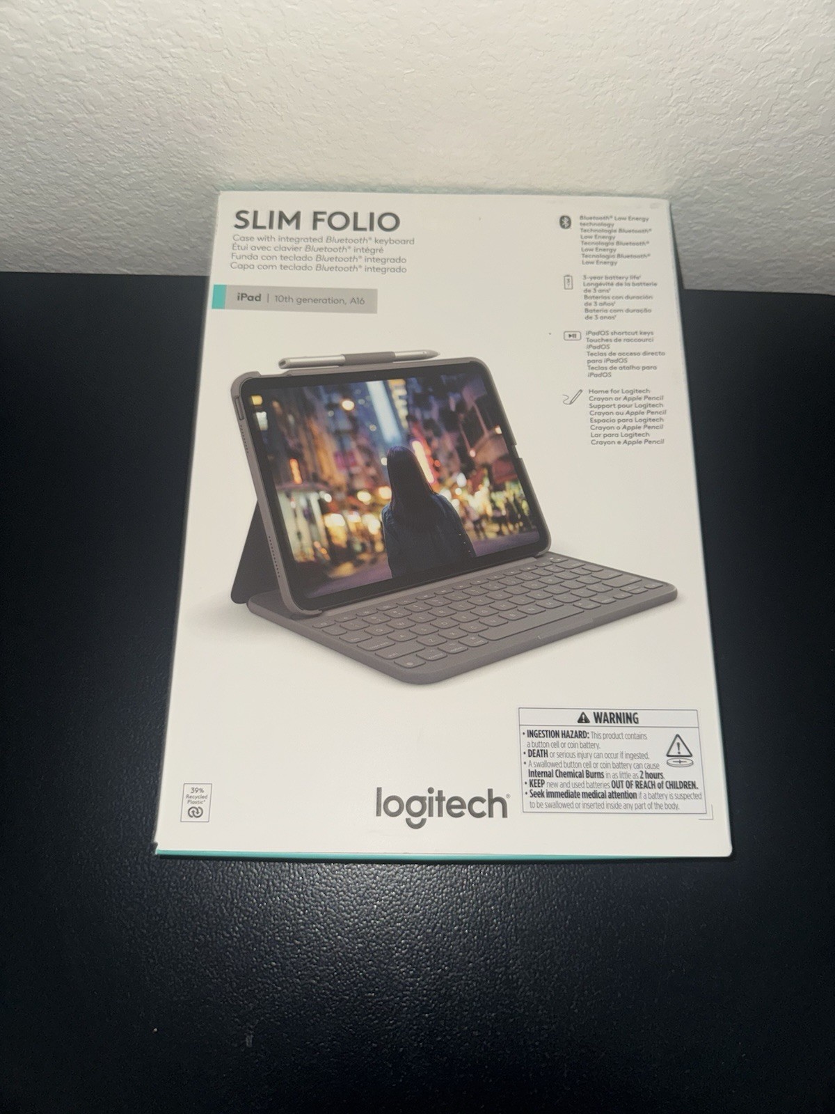 Logitech Slim Folio Keyboard Case for iPad 10th Gen & A16 920-011368 New Sealed