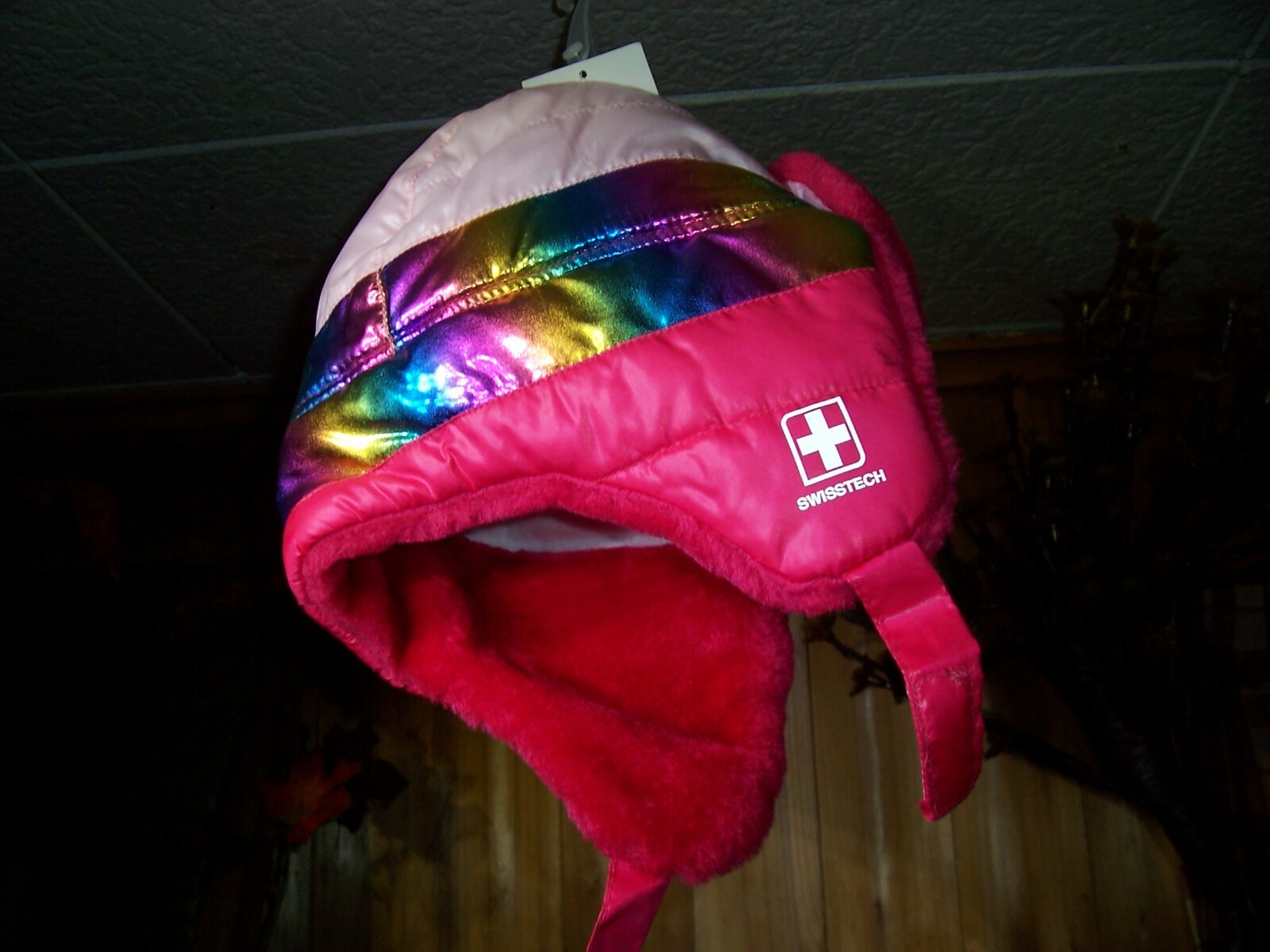 SWISSTECH GIRLS QUILTED TRAPPER HAT ONE SIZE FUSCHIA BURST COLOR FULLY LINED NEW