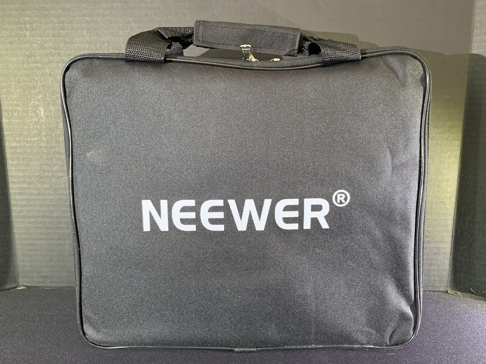 Neewer MS150C Gray App Control Full Color LED Video Light With Carrying Bag
