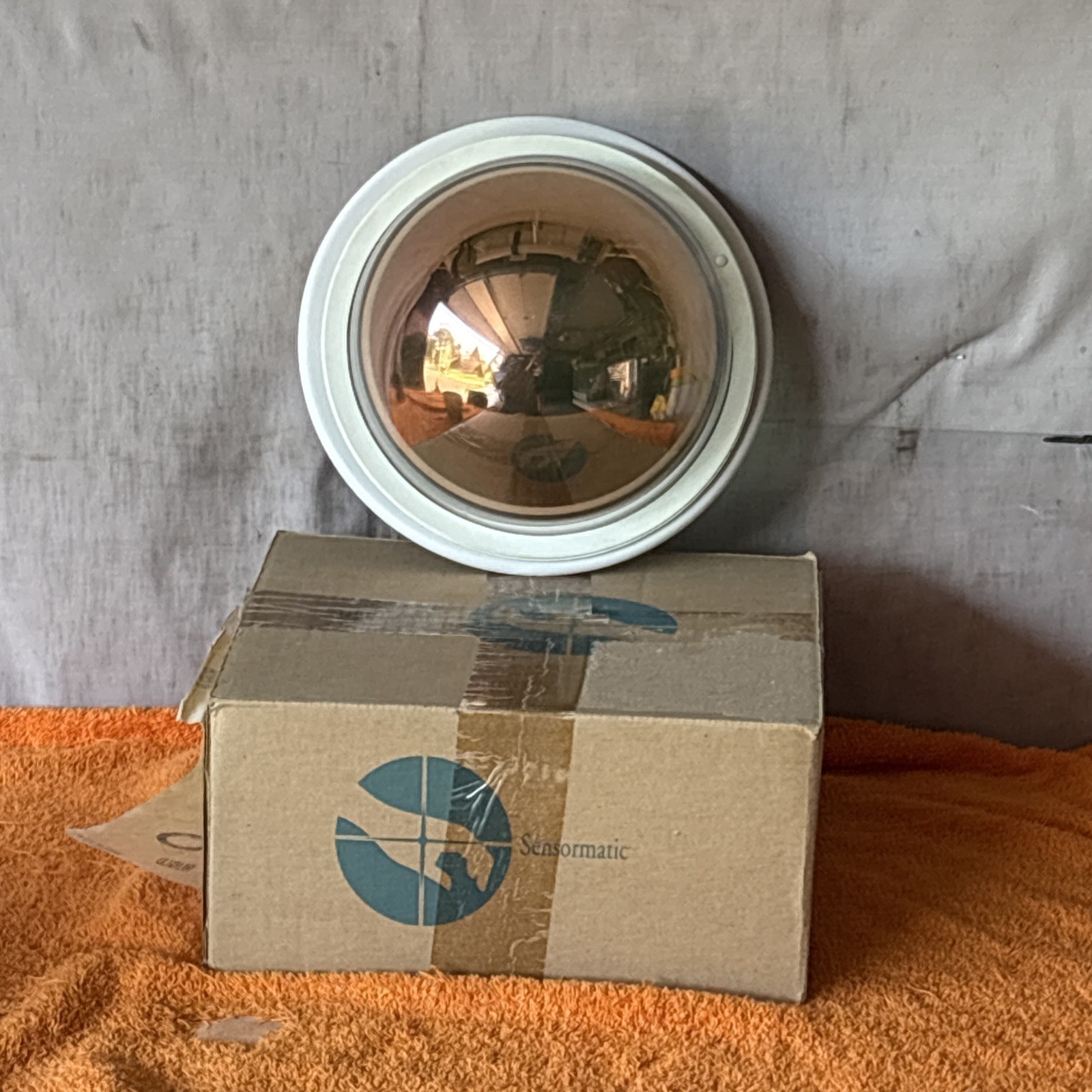 G • Sensormatic Bubble, Speedometer Ultra Gold RUGLD Security Camera Globe NOS