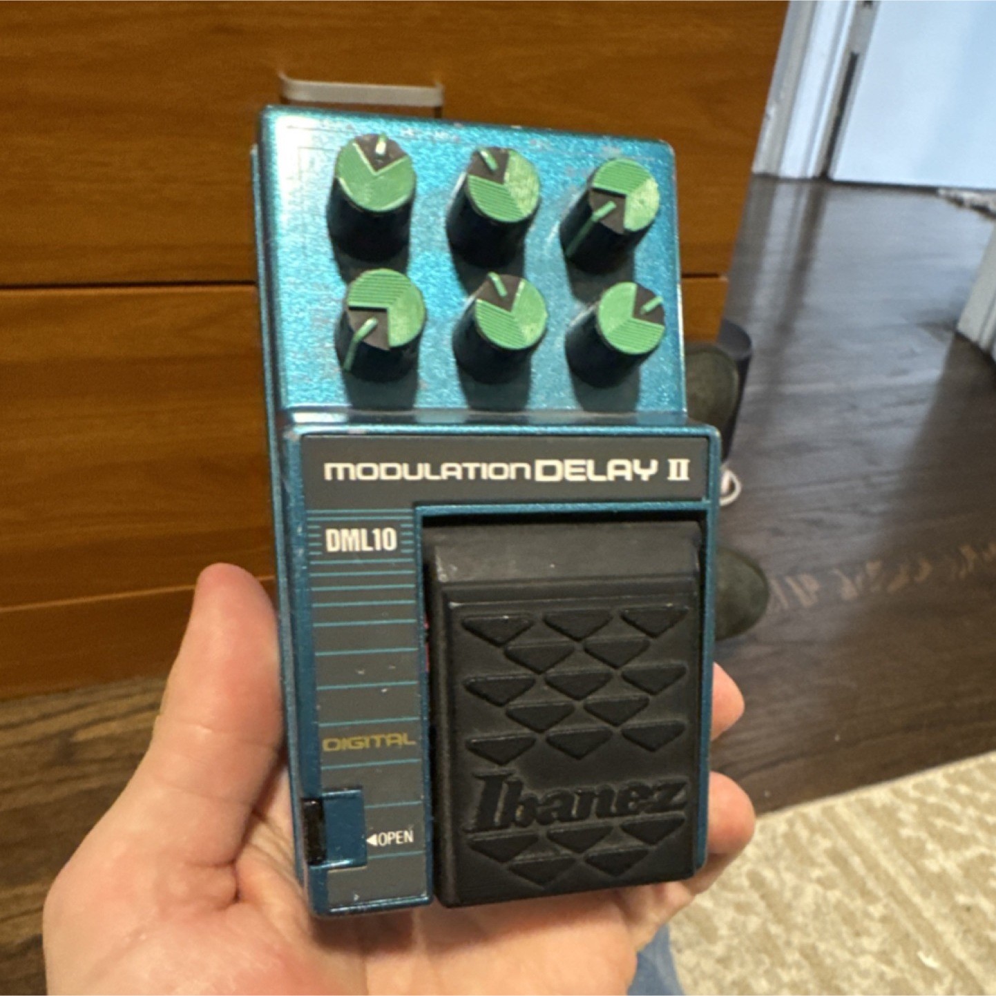 Ibanez DML10 Modulation Delay II Digital Guitar Pedal for Electric Guitar