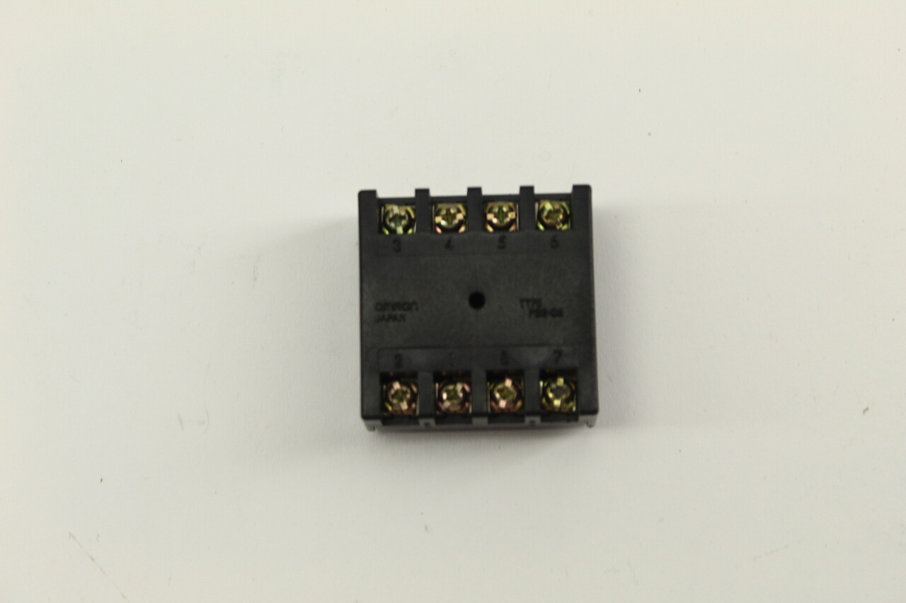 Omron P36-08 Relay Socket New