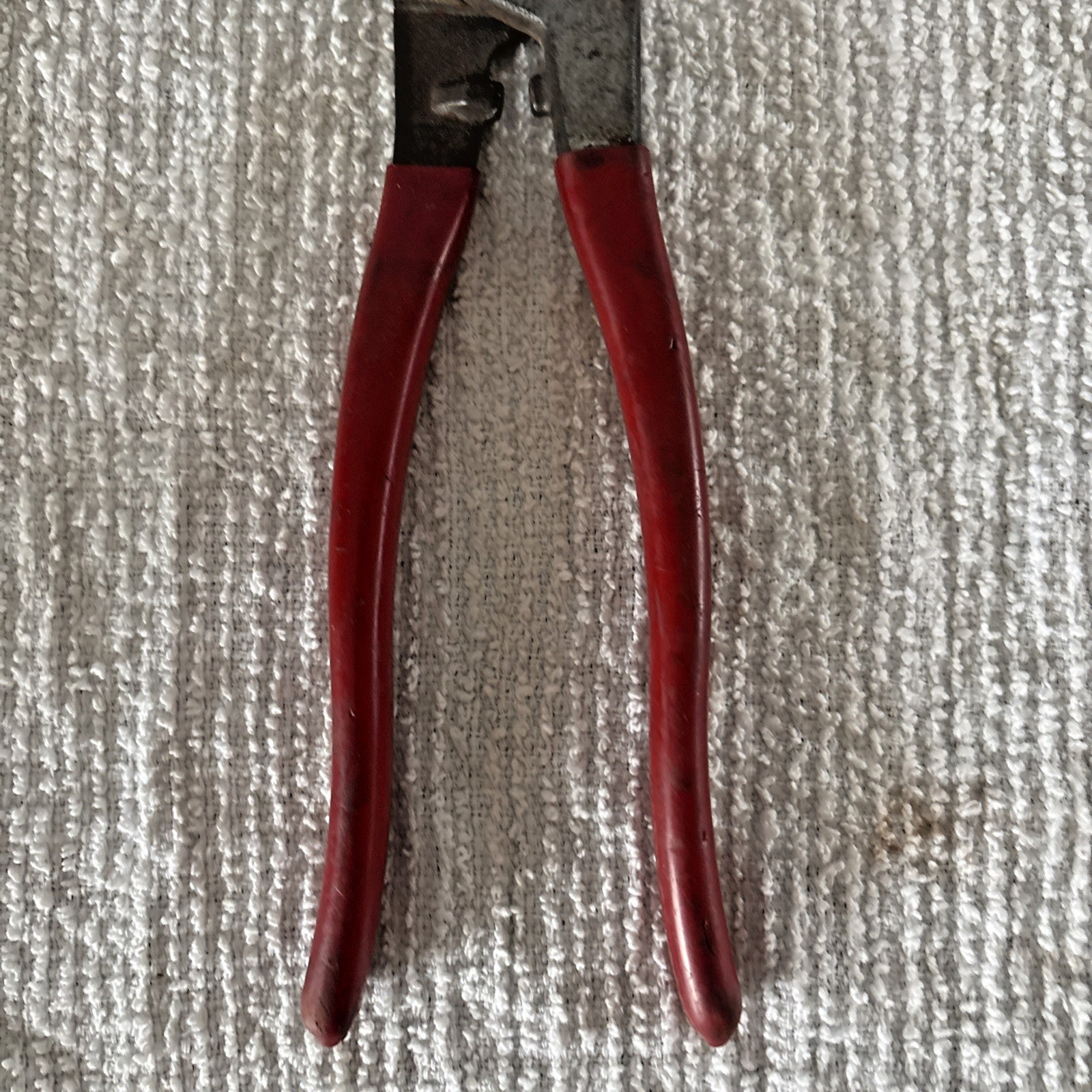 Klein Tools 63050 9-1/2" High Leverage Cable Cutters Pliers