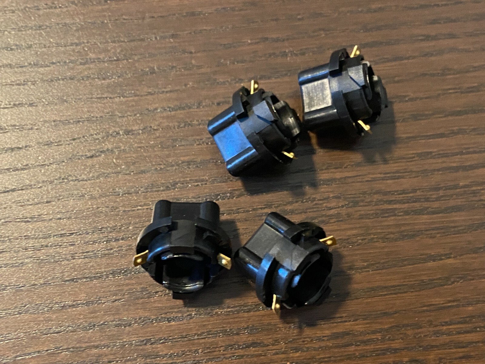 4 New Replacement Wedge Lamp Twist Sockets for Pioneer SX-1050 SX-1250 (Qty Ava)
