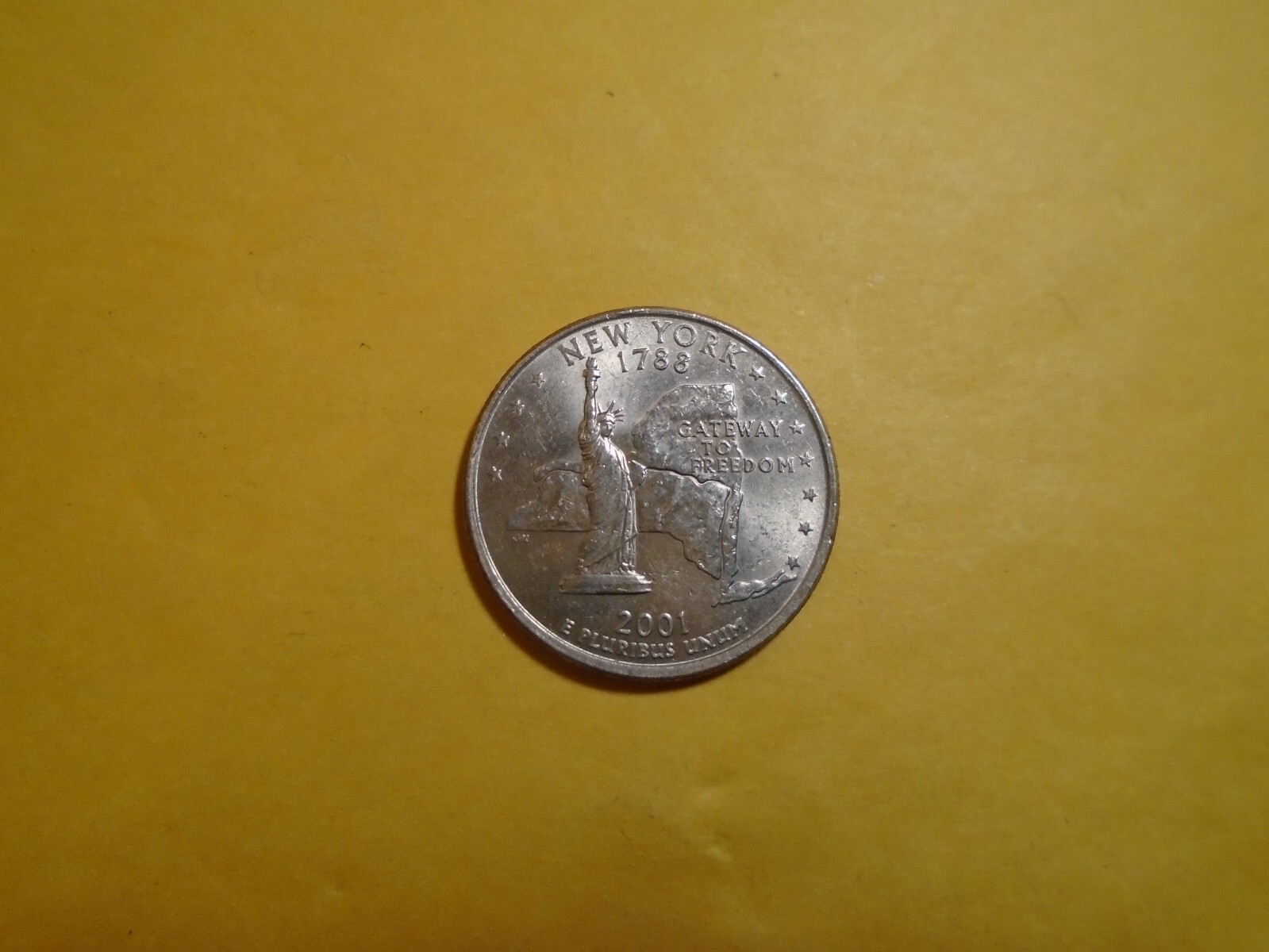 WASHINGTON QUARTERS, COINS, CLAD, STATE QUARTERS ( 2001  NEW YORK ) FREE SHIP