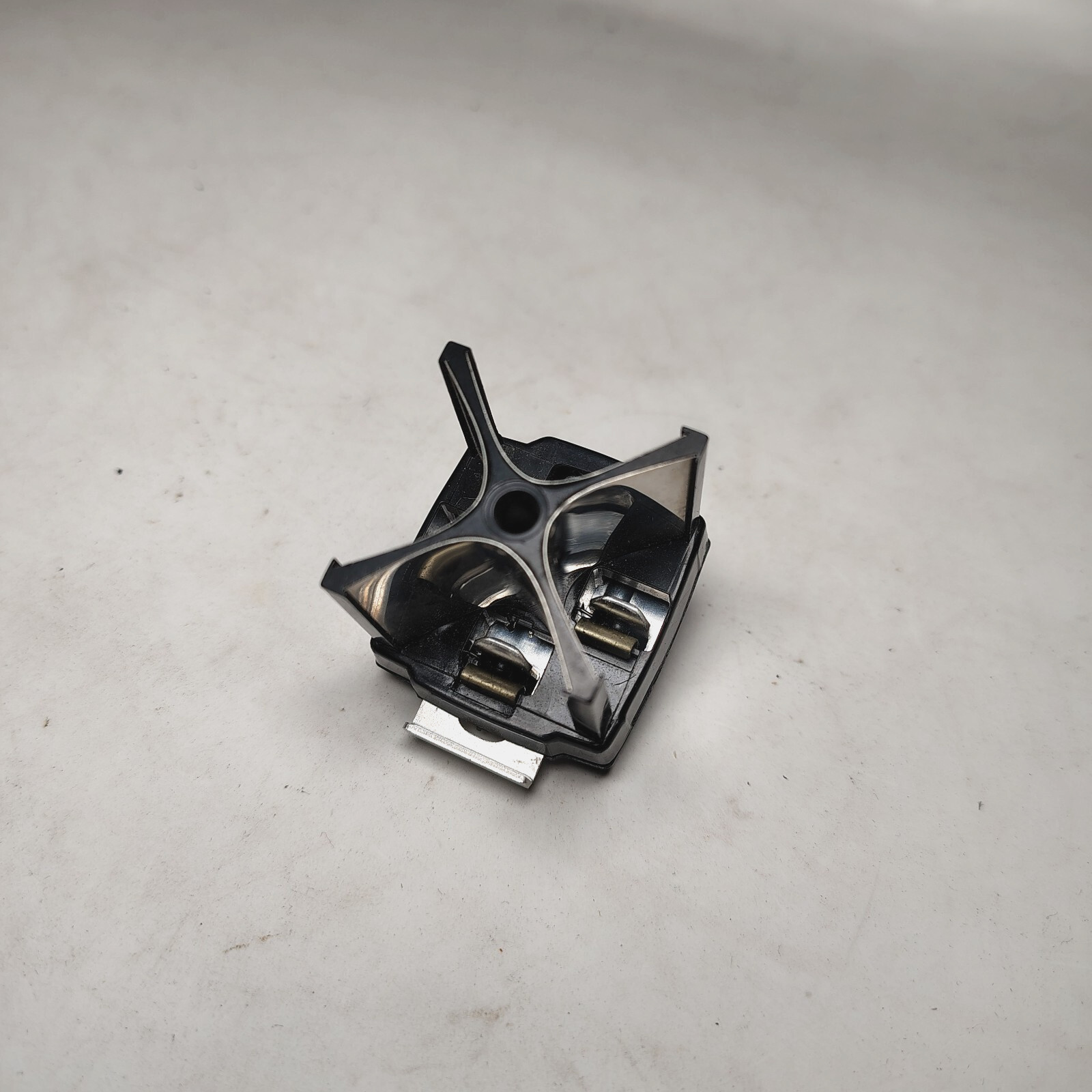 FLASH CUBE TO AGI BULB ADAPTER