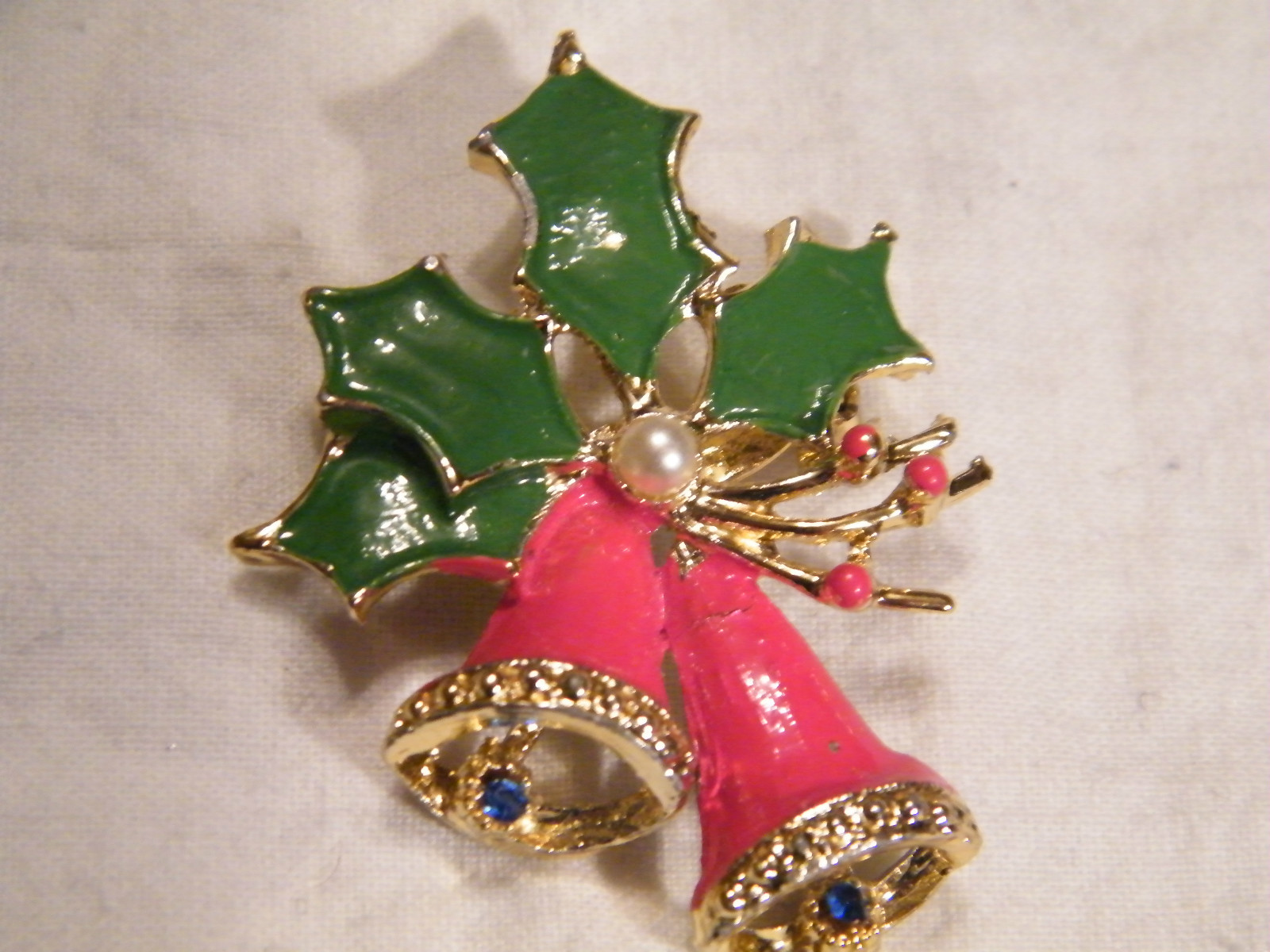 Christmas Brooch Pin Gold Tone Enamel Rhinestones Bells 2 1/4 Inch WOW