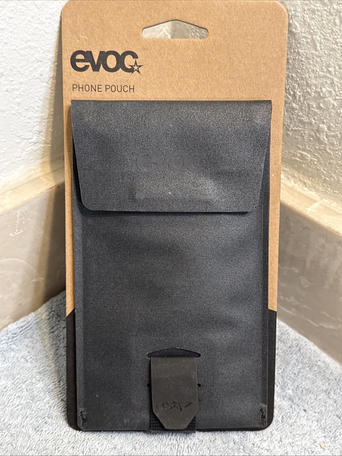 EVOC Phone Pouch - Waterproof - Recycled Material - Reflective Logo NWT [mnr]