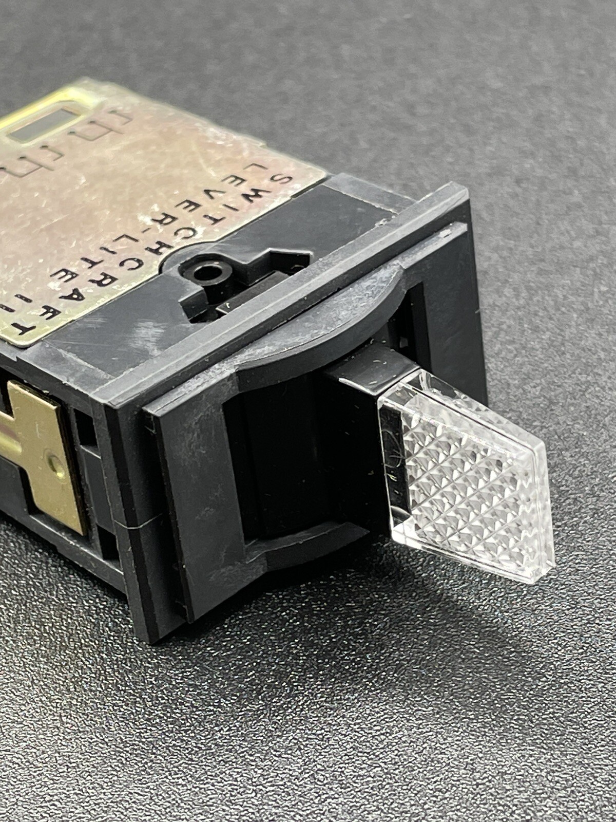 Switchcraft Lever-Lite, Illuminated, 3 position, locking NOS