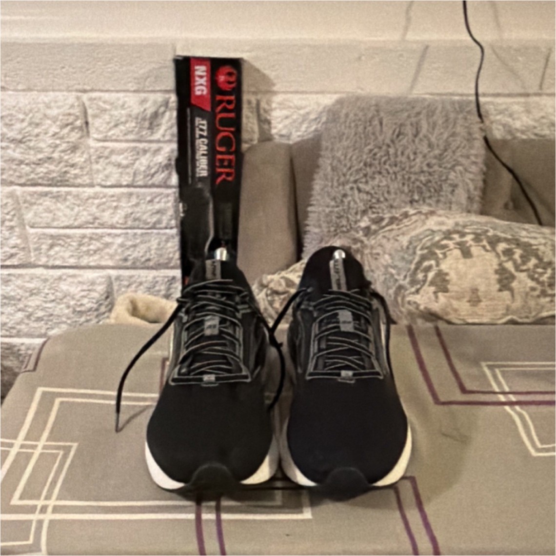 Brooks Ariel GTS 23 Men's Athletic Running Shoes Wide (D) US 11 Black/White/Gray
