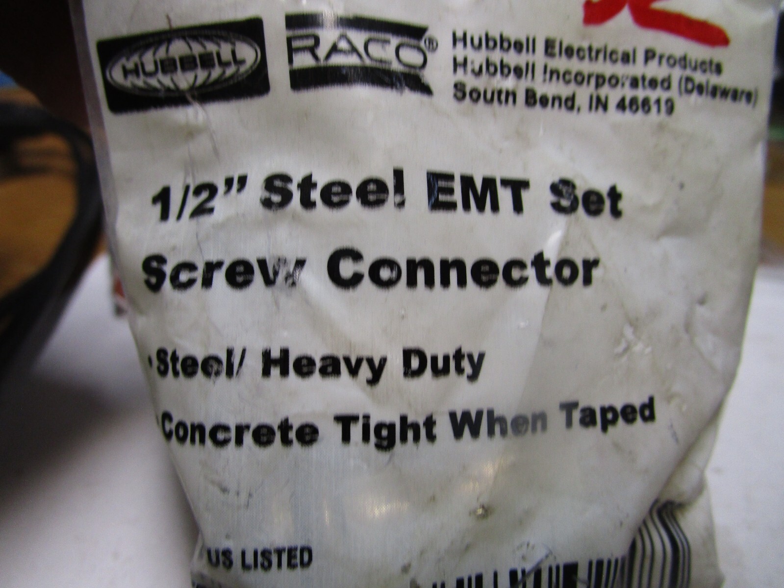 RACO 2002-8 EMT SET SCREW CONNECTOR