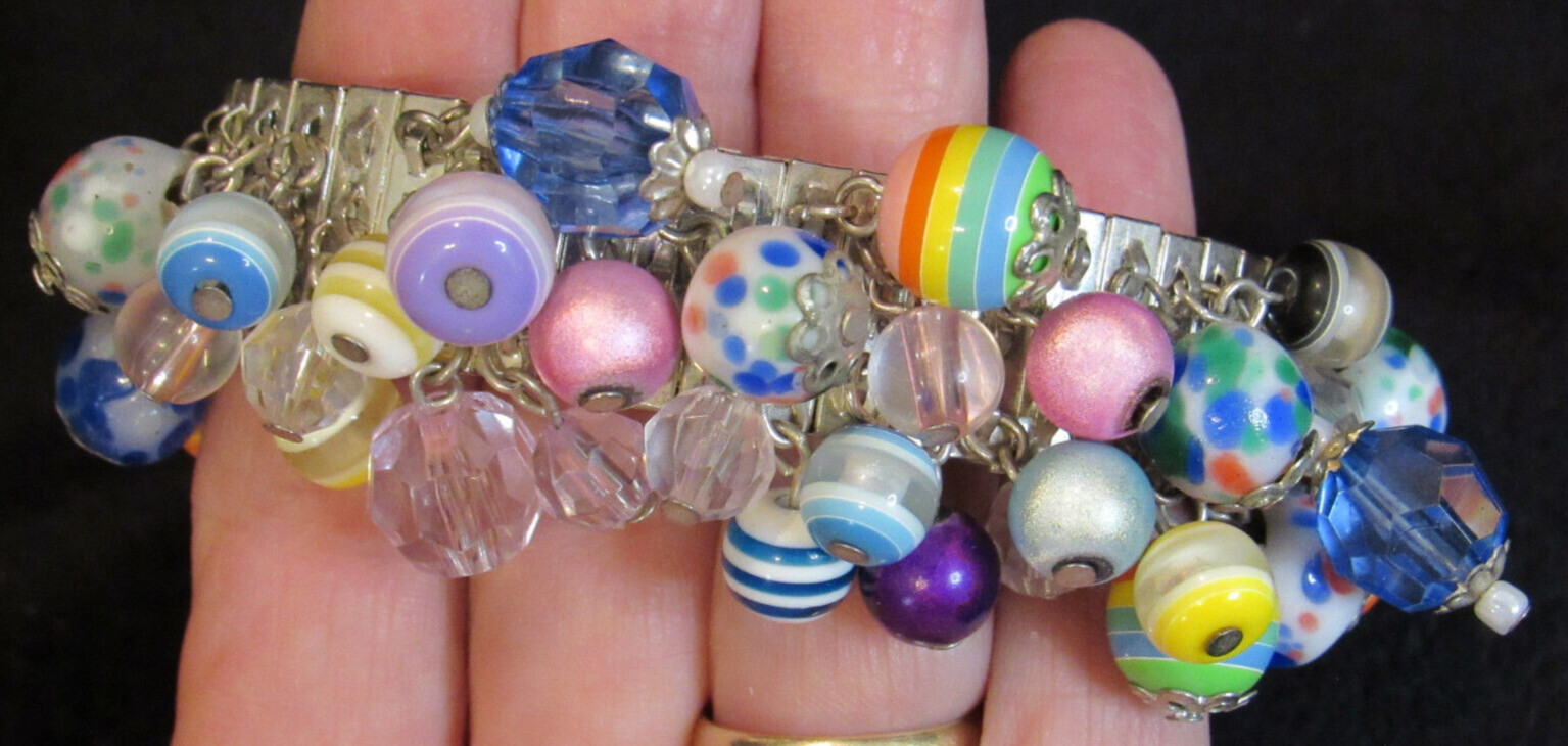Art Glass Bead Artisan Accordion Stretch Bracelet Colored Glass & Plastic BEADS