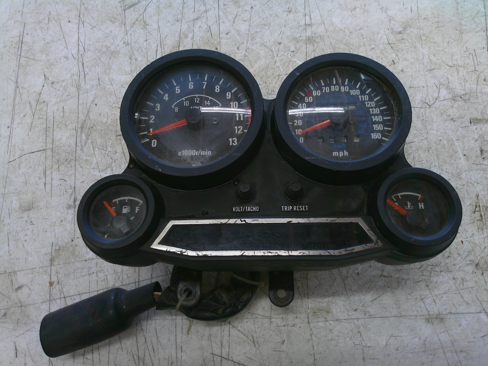 1985-1989 Kawasaki Ninja 600 ZX600A speedo tach gauges dash instrument panel