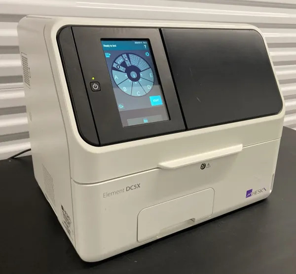 Heska Element DC5X Veterinary Chemistry Analyzer