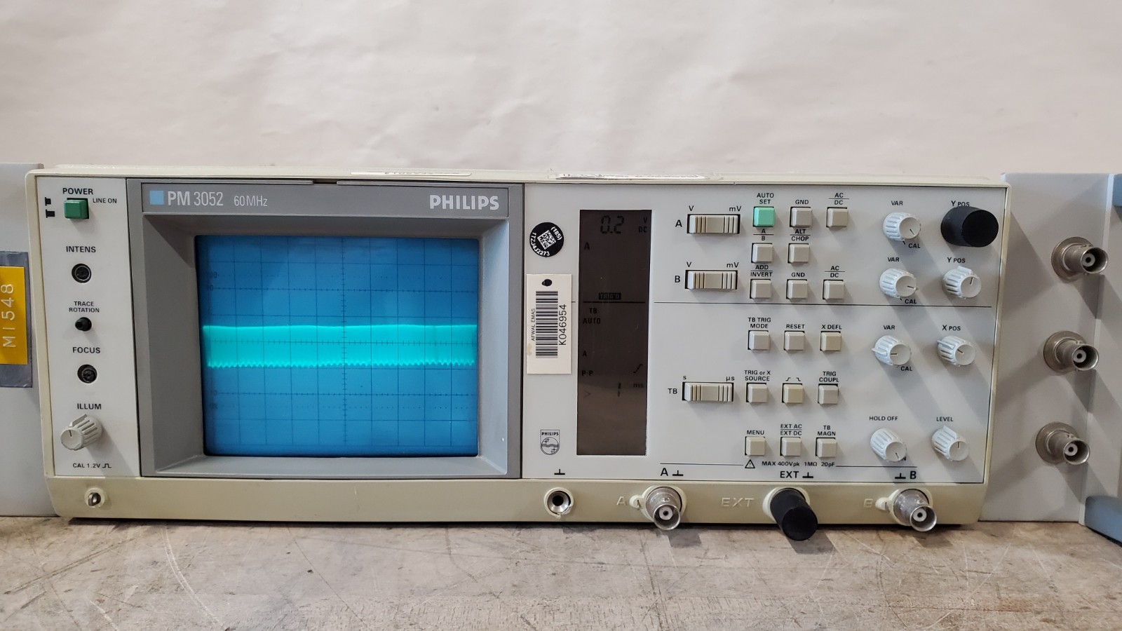 PHILIPS / FLUKE PM 3052 OSCILLOSCOPE - WORKS, READ