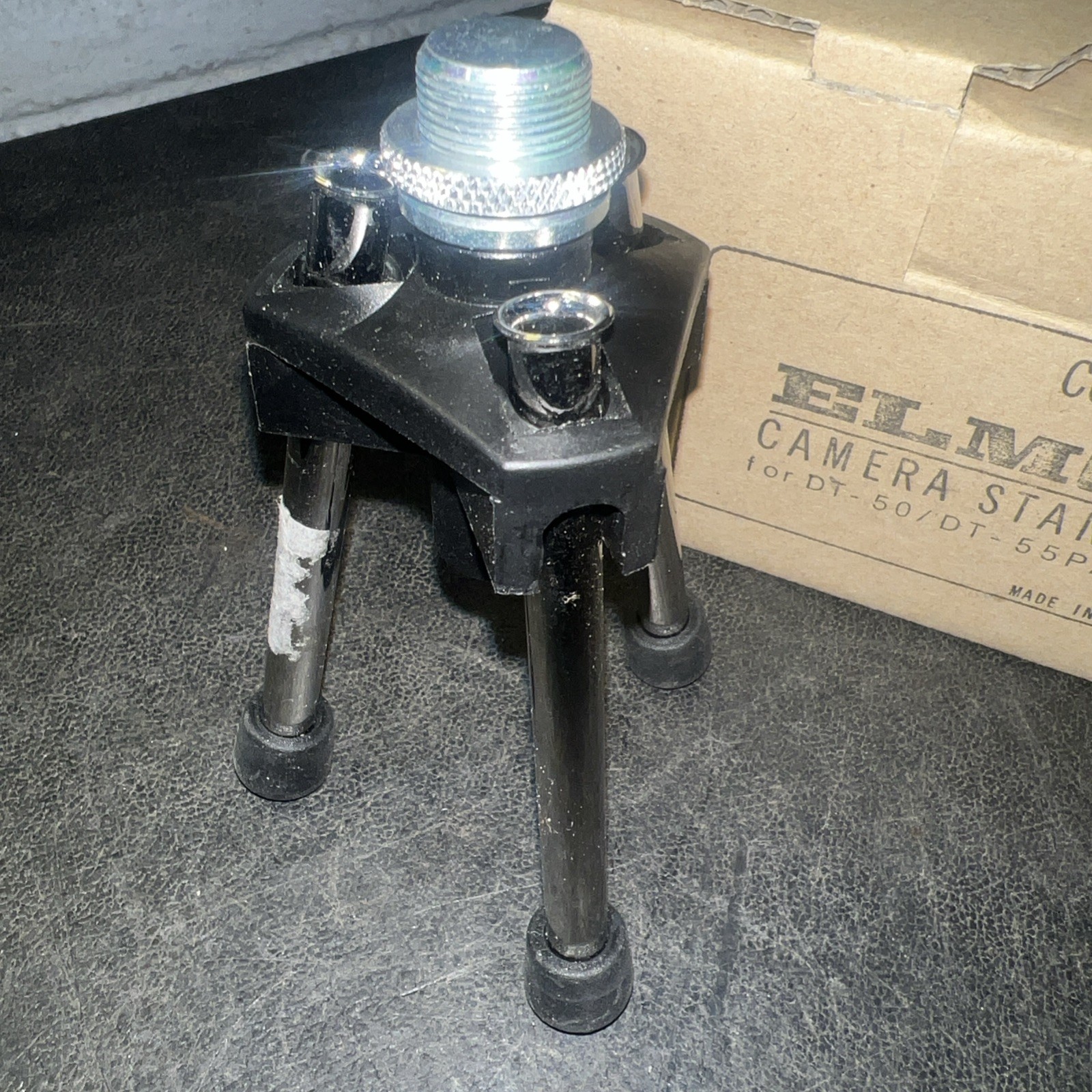 Elmo Camera Stand For DT-50/DT-55PAL