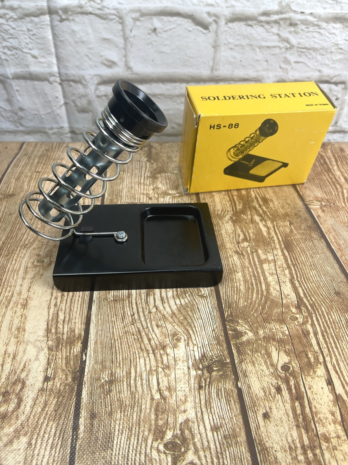 Soldering Station HS-88 Made In Taiwan -New Open Box