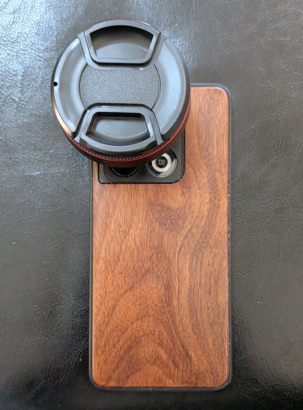 0.6X WIDE ANGLE LENSE WITH MACRO FOR SMARTPHONE. WITH CLIP. MULTI COATED