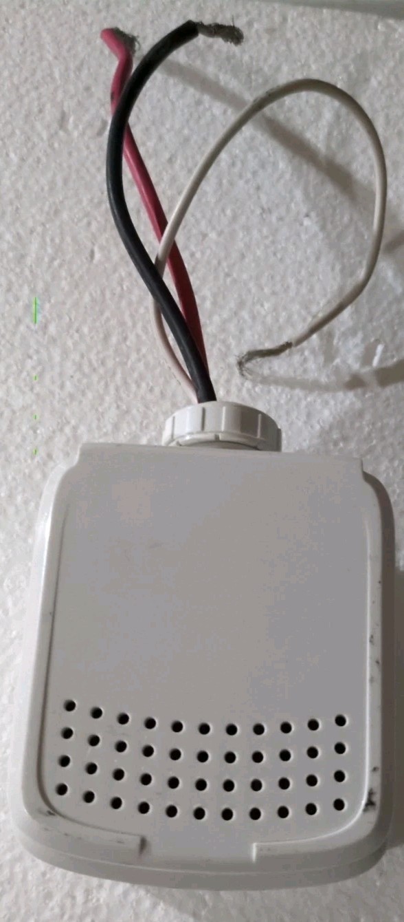 Legrand Wattstopper LMRC-101 DLM Single Relay Room Controller On/Off 120V-277V