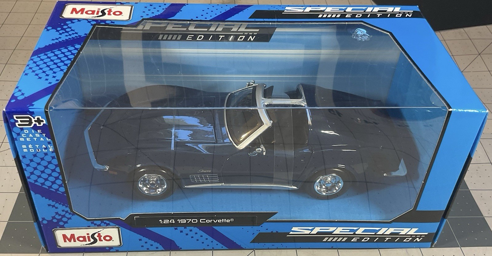 1/24 1970 CORVETTE SPECIAL EDITION  [BLUE ON BLACK] Maisto