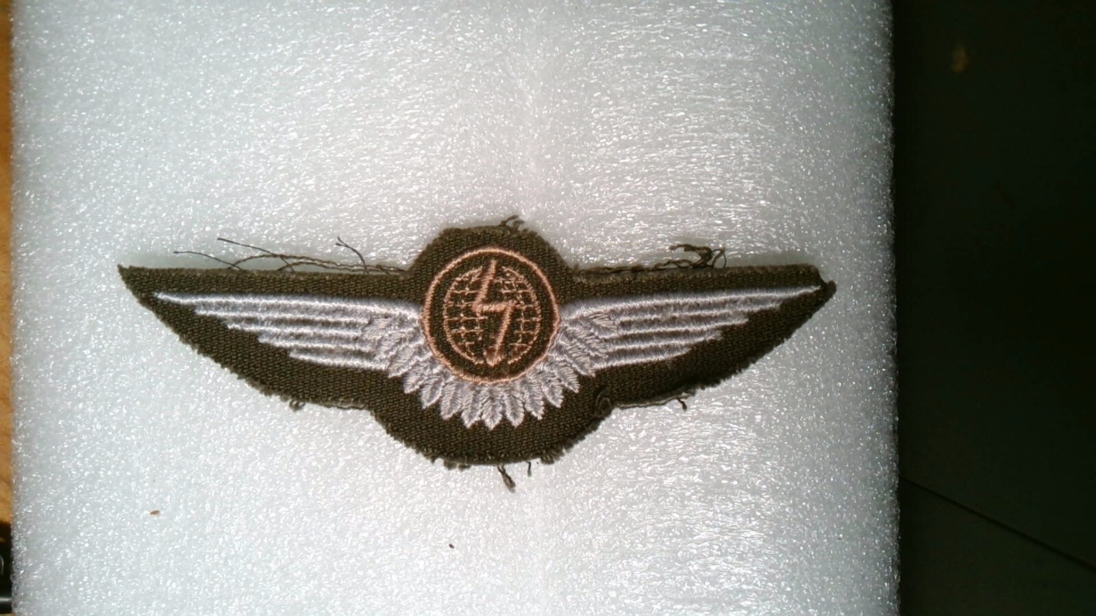 MILITARY PATCH SEW ON FOREIGN JUMP WINGS LOT #3 UNSURE BROKEN ARROW AND FEATHERS