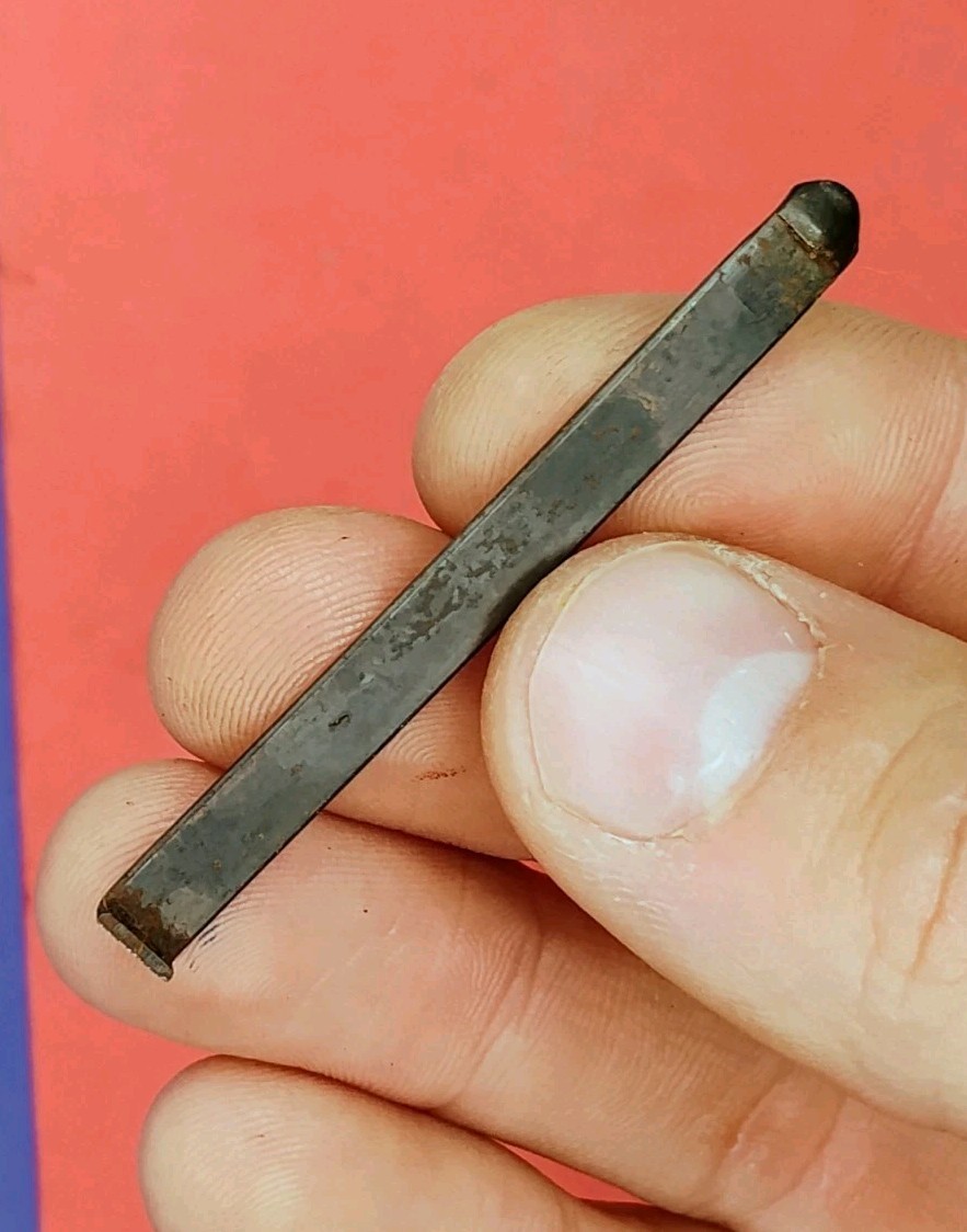 Right Extractor - Mossberg 185 / 190 Rifle Part NOS READ FOR FIT LIST