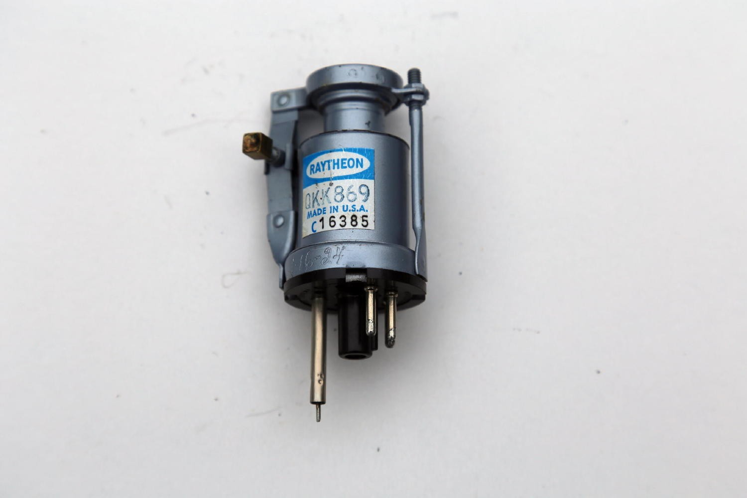 1940 WORLD WAR II KLYSTRON RADAR MICROWAVE TV VACUUM TUBE-RAYTHEON QKK869