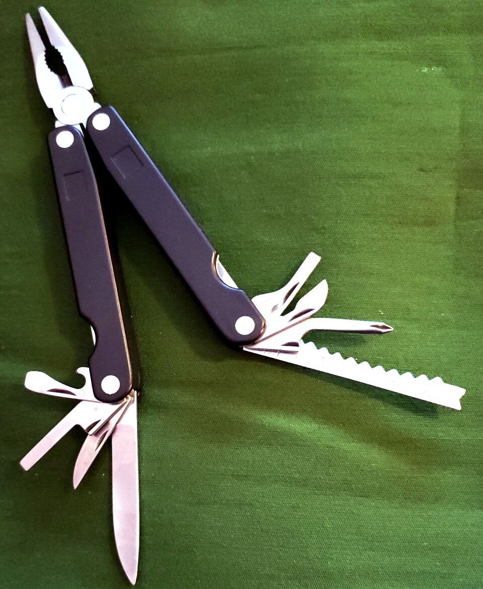 Handy 4" Folding Multi-Tool with Case