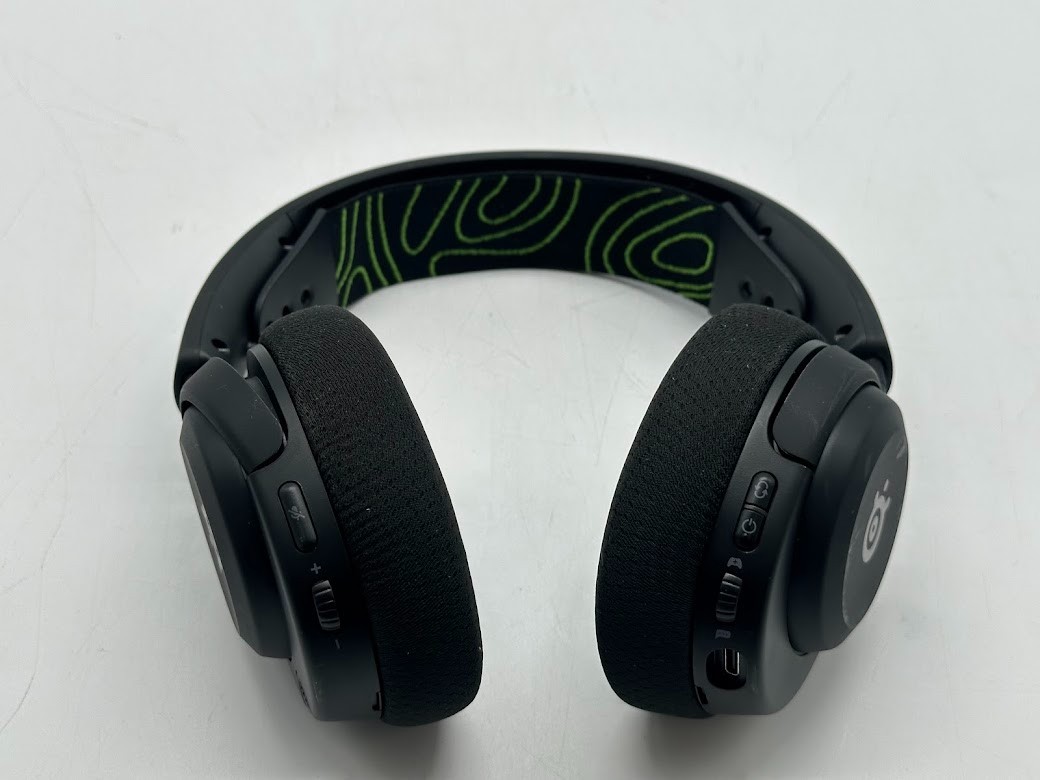 SteelSeries Arctis Nova 5X Wireless Multi-System Gaming Headset