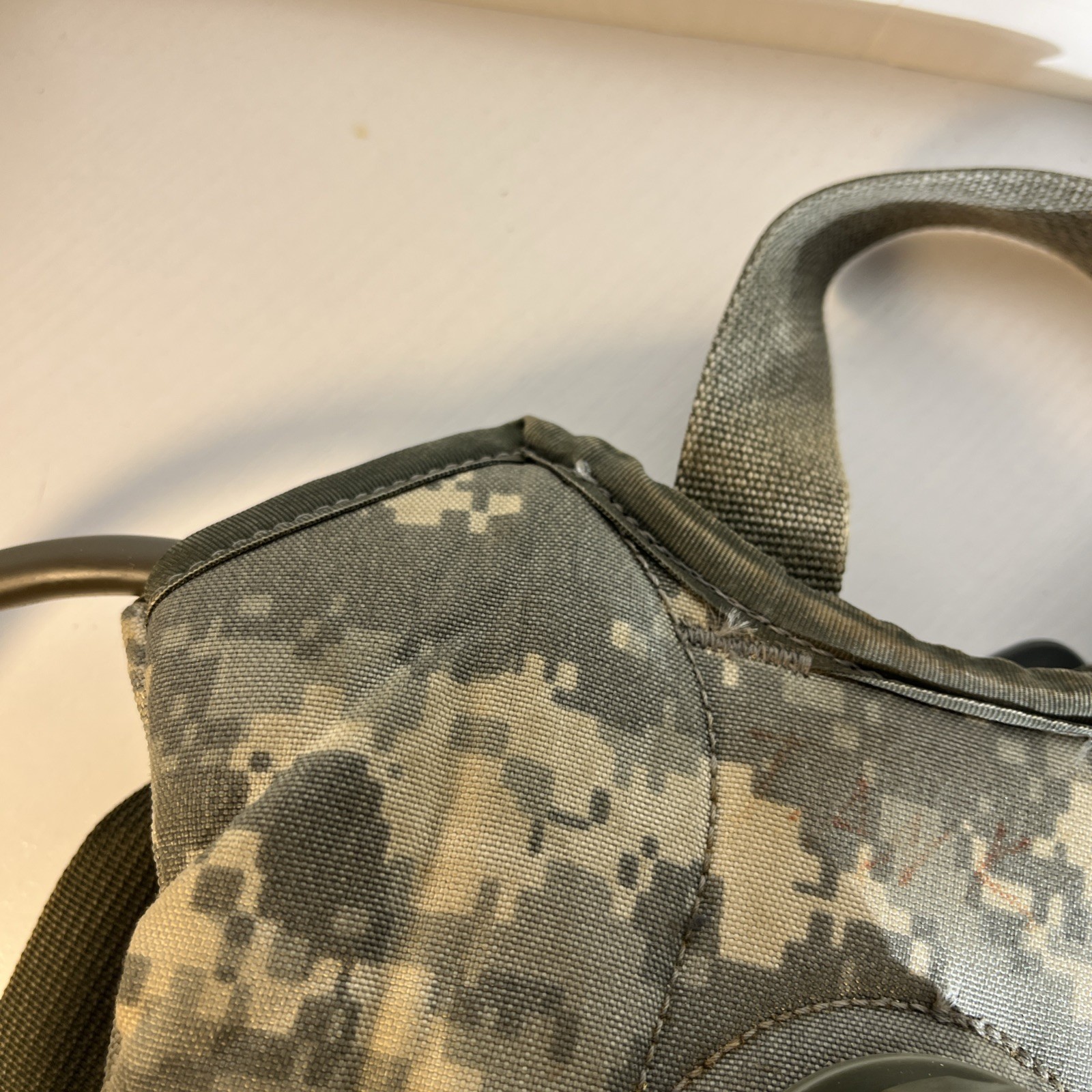 Molle II Hydration System Carrier WITH 100oz/3L Bladder ACU