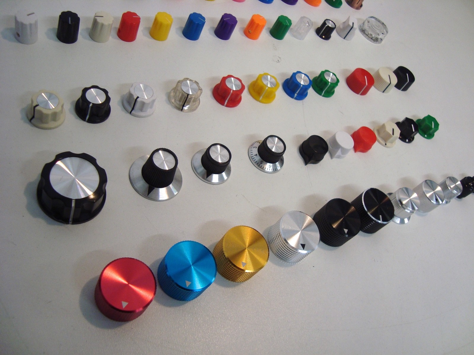 Pointer Knobs for Instruments Effects Pedals Amplifiers Guitars Projects Knobs