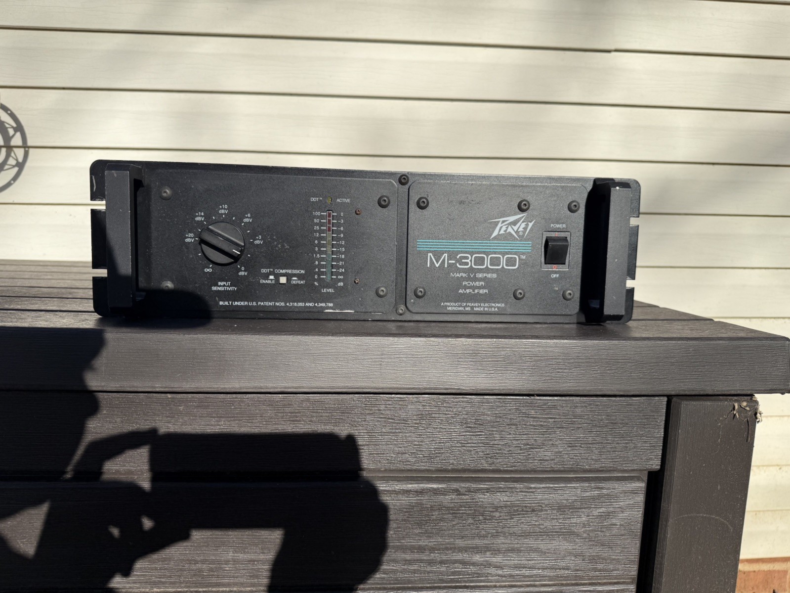 Peavey M-3000 Rack Mount 300W Power Amplifier Working