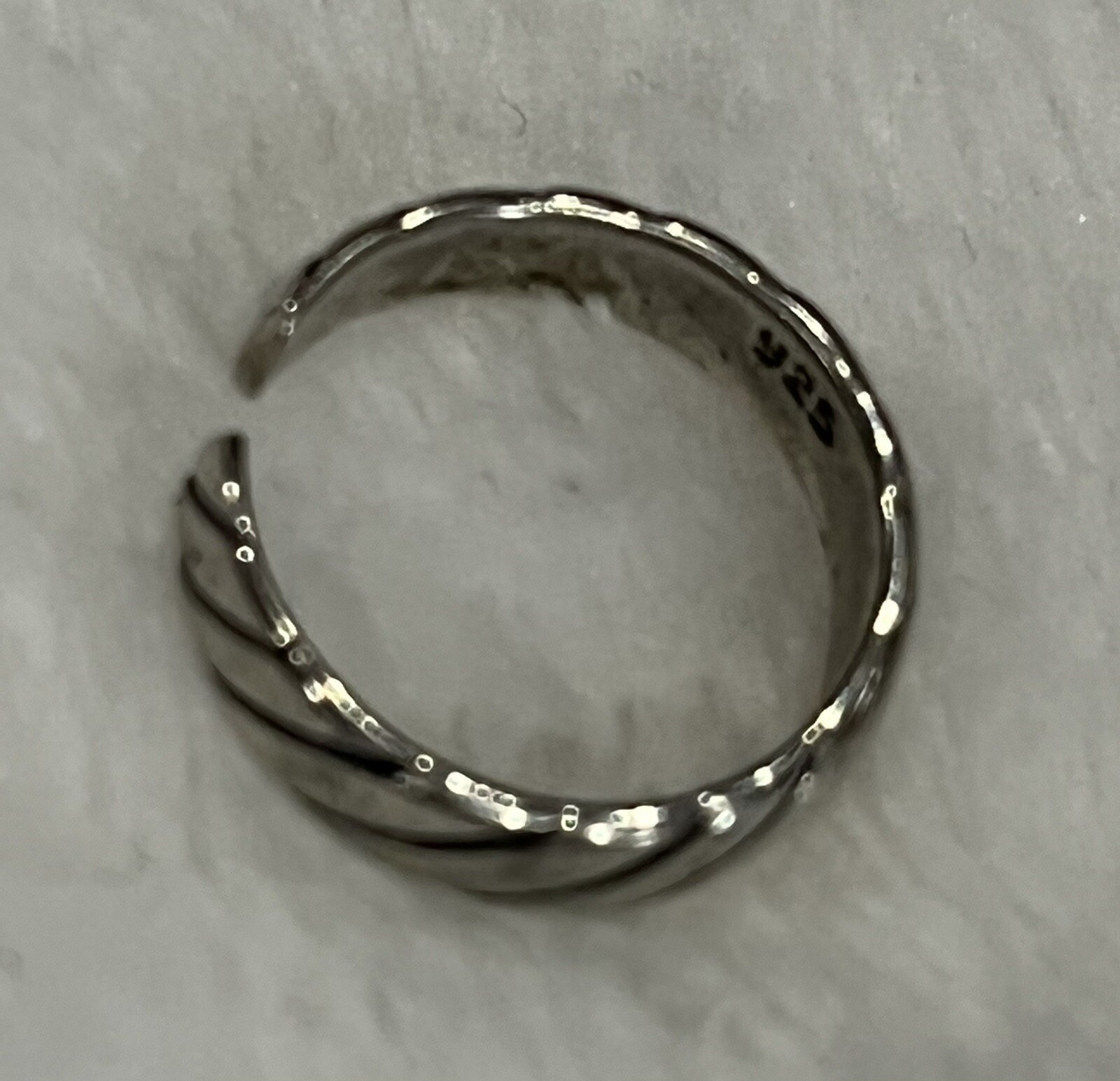 sterling silver toe ring Design. 925