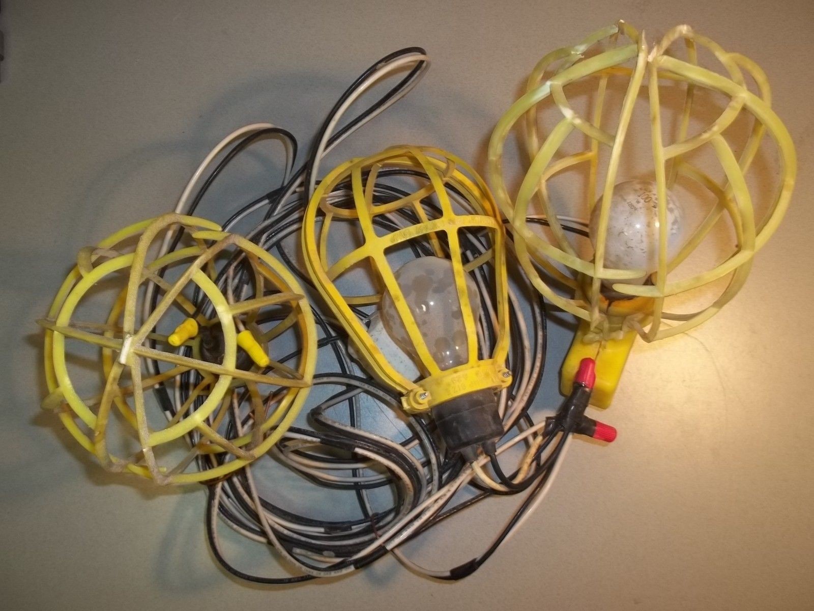 USED (3) MCGILL LEVITON WORK LIGHT CAGE ASSY A23 200W 250V-660W FREE SHIPPING