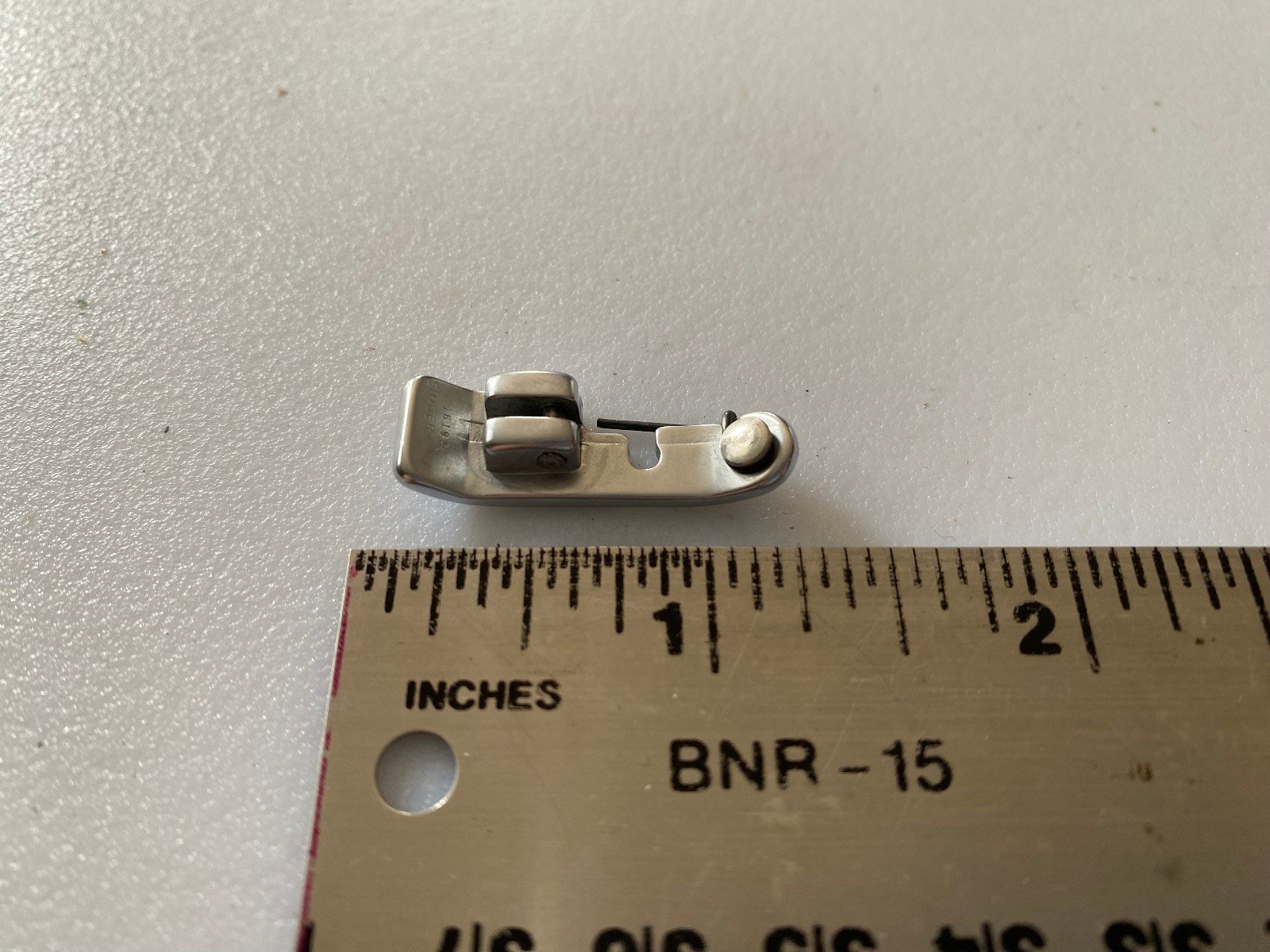 Singer Golden Touch & Sew 750 Part – Over Edge Foot